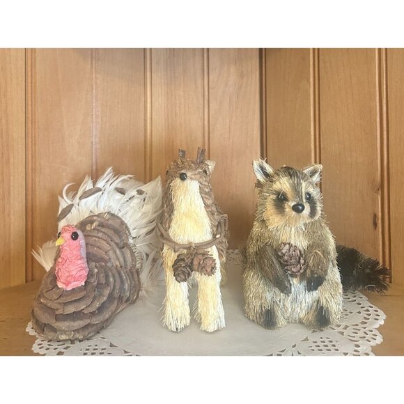 Rustic Woodland Animals Set of 3 Pinecone Turkey Straw Deer Raccoon Natural Hand - Picture 1 of 9